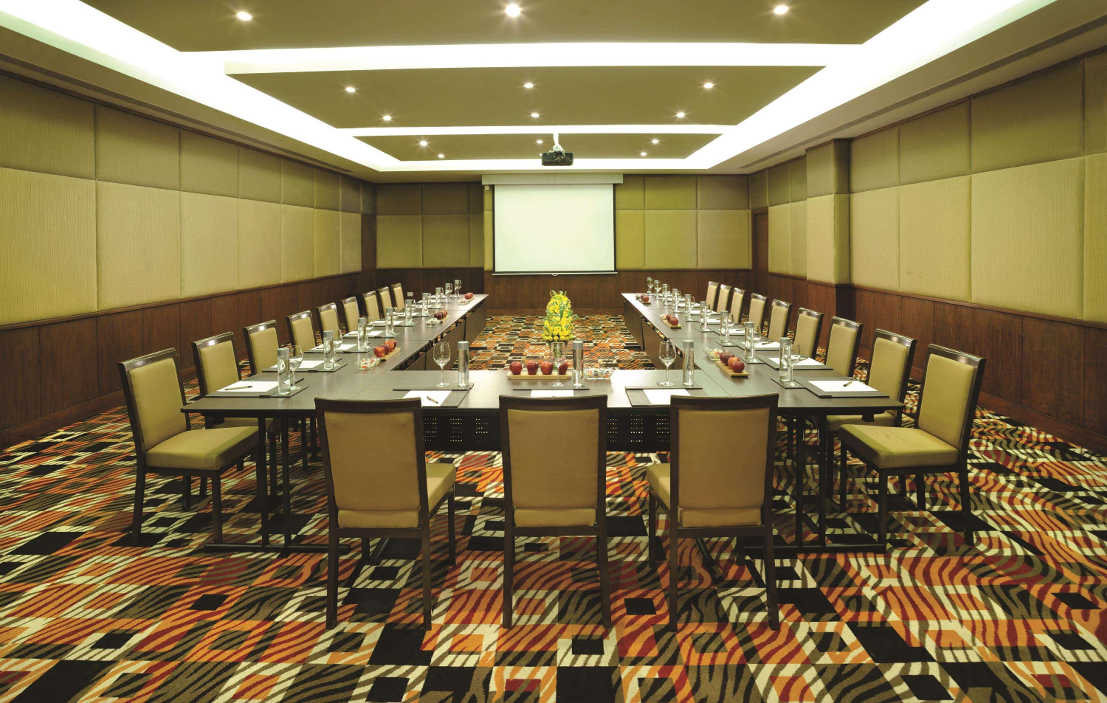 Hotel Doubletree By Hilton Gurgaon New Delhi Ncr Business foto